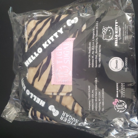 Tiger Sugar x Hello Kitty Cup Holder Limited Edition - Picture 2 of 2